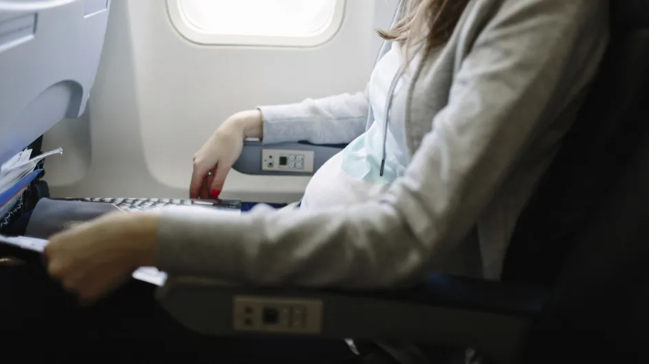 Je suis enceinte : nos conseils pour prendre l'avion sans stress