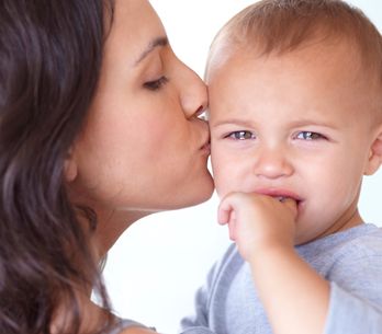 Couchage De Bebe Les Pediatres Alertent Sur Les Risques De Certains Equipements Pour Les Tout Petits