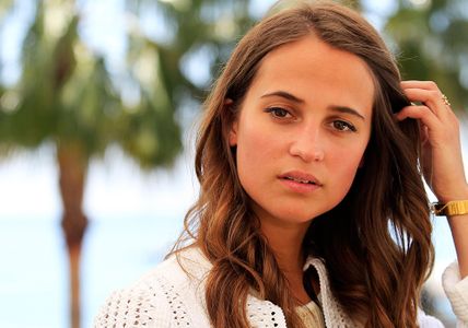 Alicia Vikander