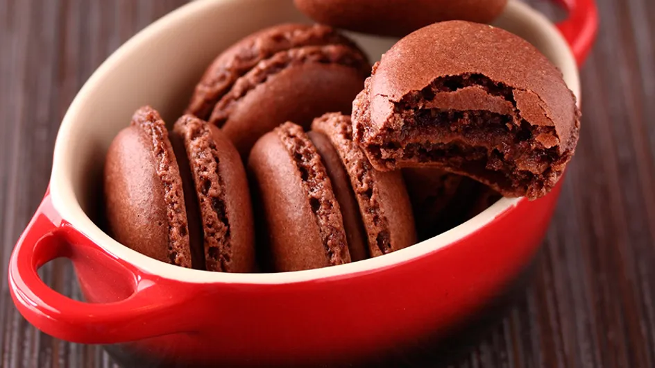 Aprenda a preparar deliciosos (e lindos! ♥) macarons de chocolate