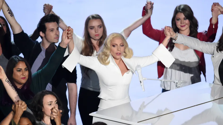 Lady Gaga sur la scène des Oscars 2016 pour défendre les victimes d'agressions sexuelles (Vidéo et Photos)