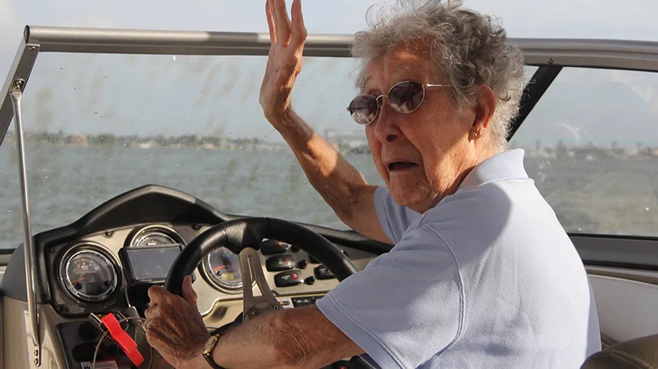Esta increíble anciana de 90 años prefirió cumplir su sueño de recorrer el mundo en vez de ir a quimioterapia