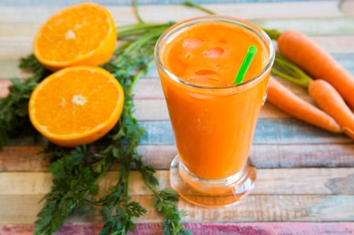Batido de zanahoria y zumo de naranja