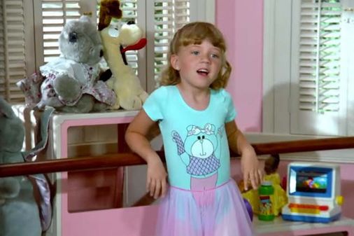 Jodie Sweetin es Stephanie Tanner