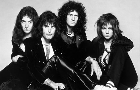 Queen: "Bohemian Rhapsody"