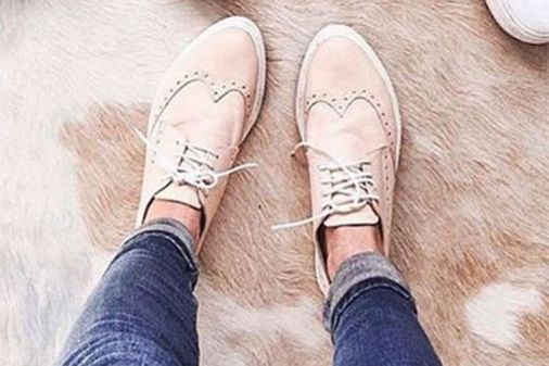 flat shoes