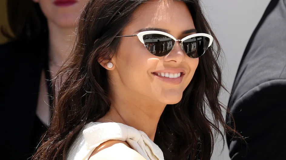 Kendall Jenner éblouit la Croisette en total look blanc maitrisé