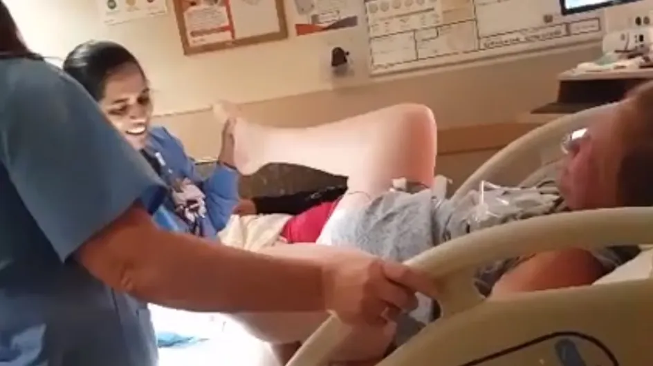 Il filme l'accouchement de sa femme en direct sur Facebook (Vidéo)