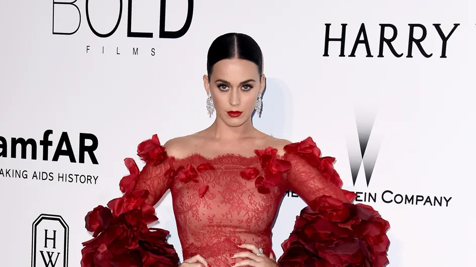 Katy Perry vole la vedette aux mannequins lors du gala de l'amfAR