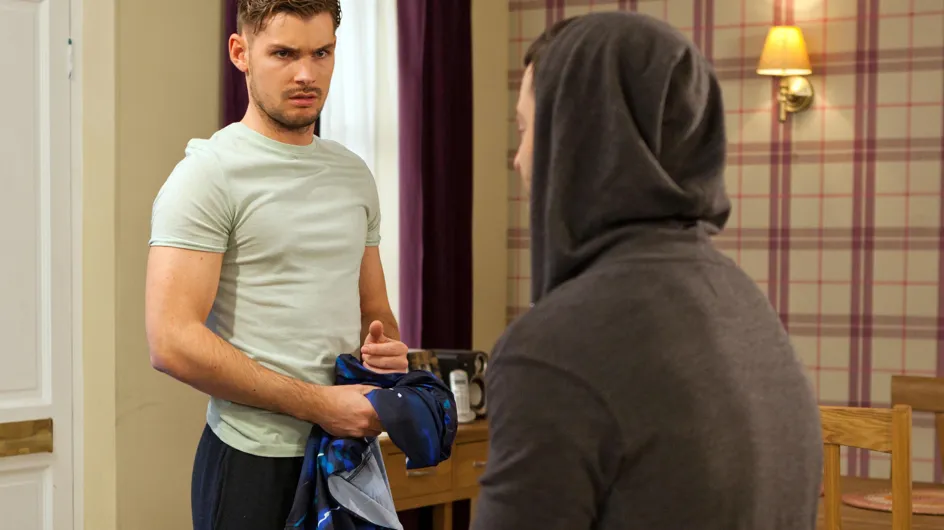 Hollyoaks 08/6 - Freddie visits his daughter at the hospital