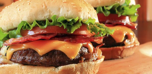 Lebensmittel zum Abnehmen: Fast Food & Fertiggerichte vermeiden