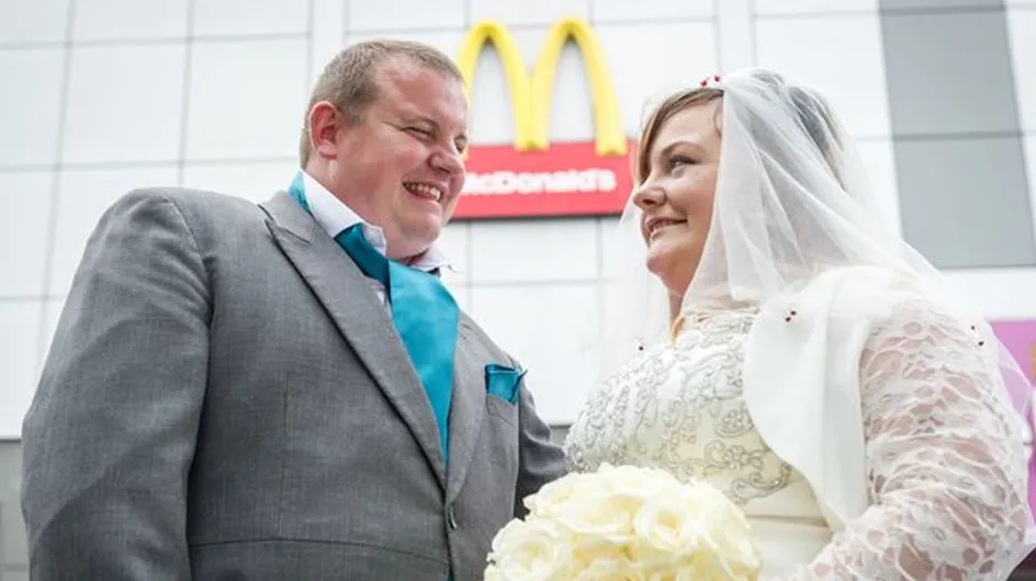 Pour sa fille, cette femme se marie chez McDonald's (Photos)