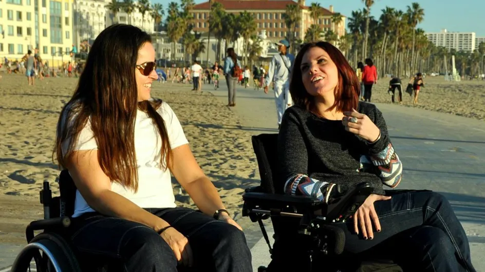 Paraplégique, elle imagine des jeans stylés pour les personnes en fauteuil roulant (Photos)