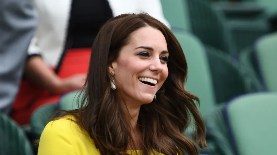Kate Middleton, rayonnante, recycle encore une ancienne robe (Photos)