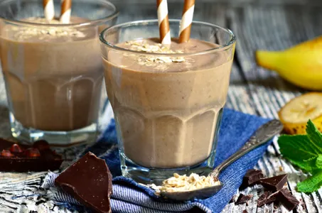 Receta de batido de chocolate con avena - Comedera - Recetas, tips y  consejos para comer mejor.