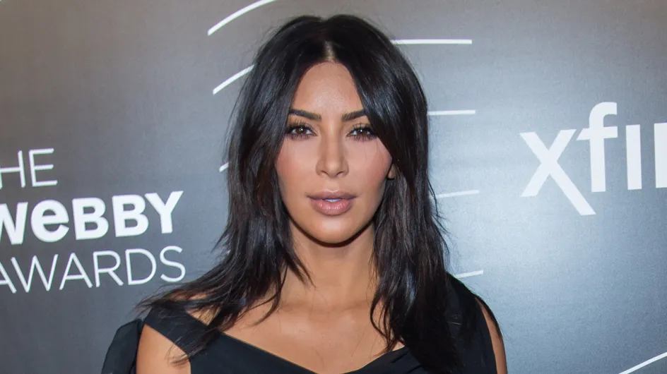 Kim Kardashian remet un classique de la coiffure au goût du jour (photos)