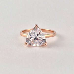 The Self Love Pinky Ring (293 euros)