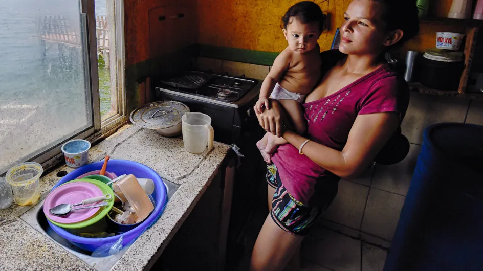 Face à la crise, les Vénézuéliennes optent pour la stérilisation