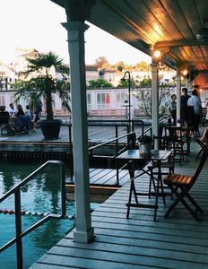 Barfussbar