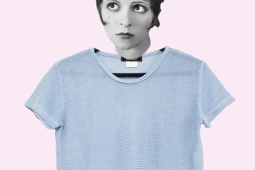 Blusa azul de tricô, R$ 22