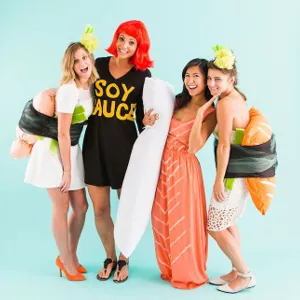 Disfraces en grupo: 12 ideas muy originales para Carnaval  Barbie  halloween costume, Clever halloween costumes, Cool halloween costumes
