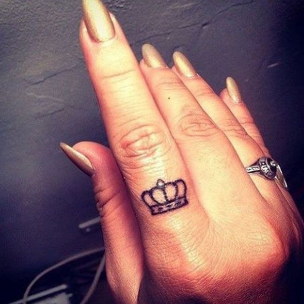 Why Women Everywhere Are Getting Mini Crown Tattoos