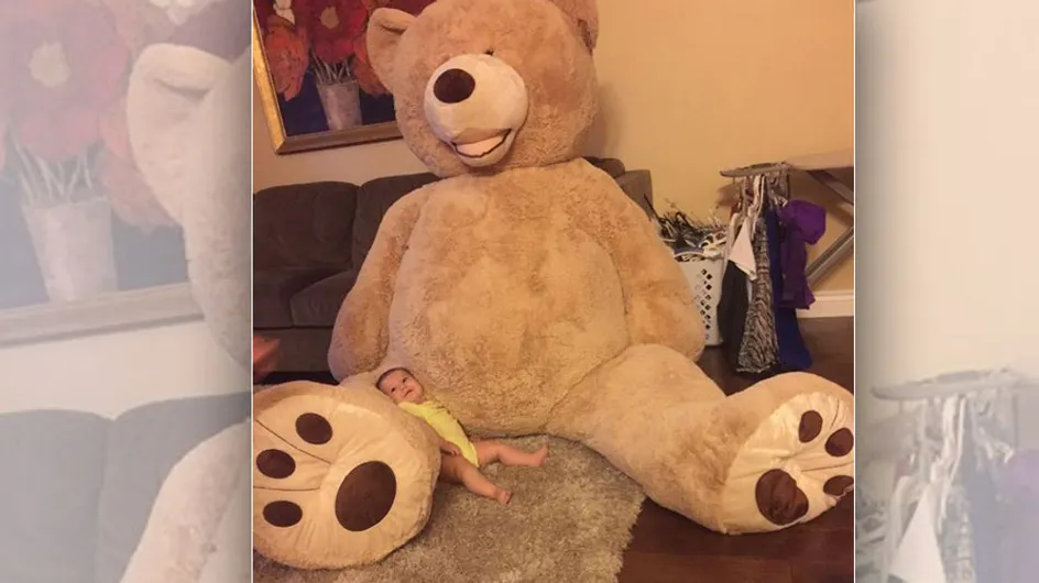 OMG! Bester Opa der Welt schenkt seiner Enkelin einen überdimensionalen Teddy