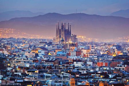 Skyline de Barcelona com a Catedral da Sagrada Família