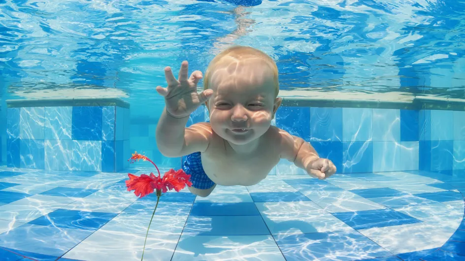 Estimulación acuática en bebés: un chapuzón beneficioso y divertido para ellos y para ti