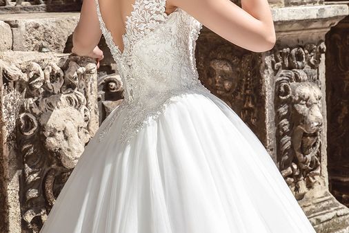 Vestido corte princesa