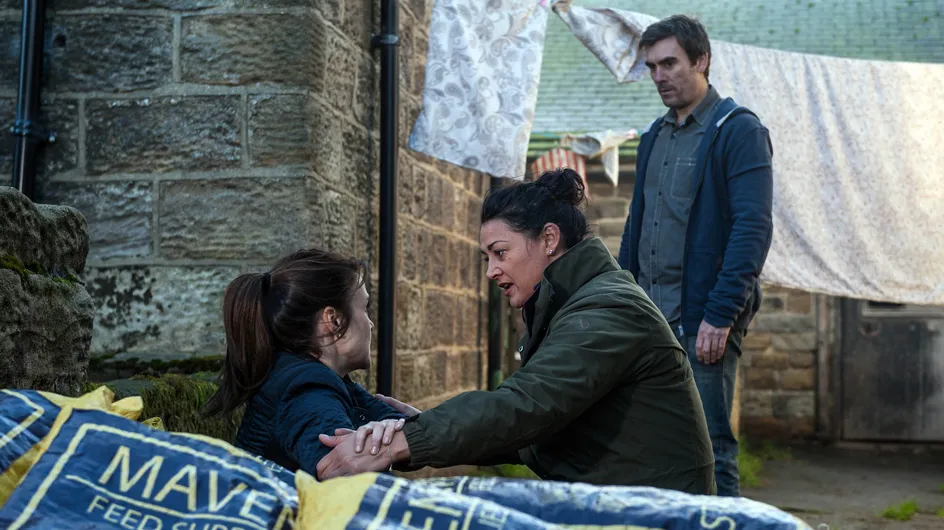 Emmerdale 28/11 - Emma Winds Moira Up About Cain