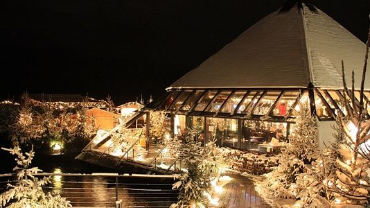 Weihnachtsterrasse im Millstätter See, Österreich
