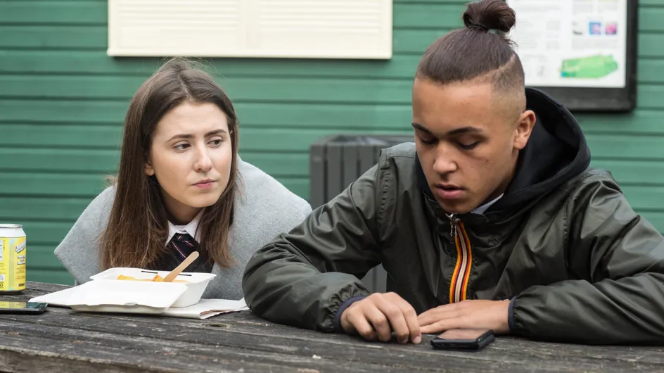 Eastenders 19/12 - Bex Is Disappointed By Shakil's Lack Of Enthusiasm
