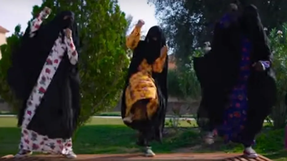 Des Saoudiennes dansent et se moquent des hommes dans un clip féministe génial (Vidéo)