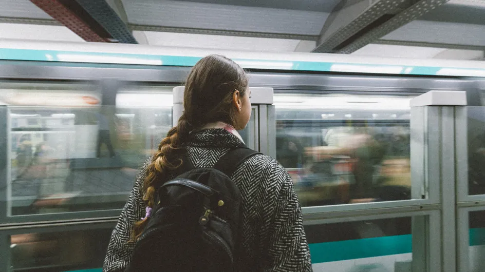 Une adolescente de 13 ans reconnaît son violeur dans le métro et permet son arrestation