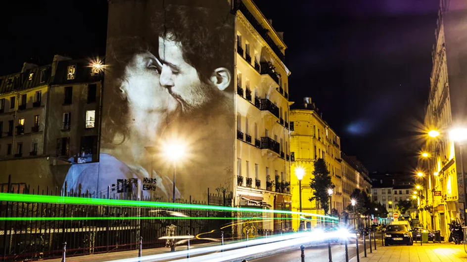 100 besos que iluminaron las calles de París
