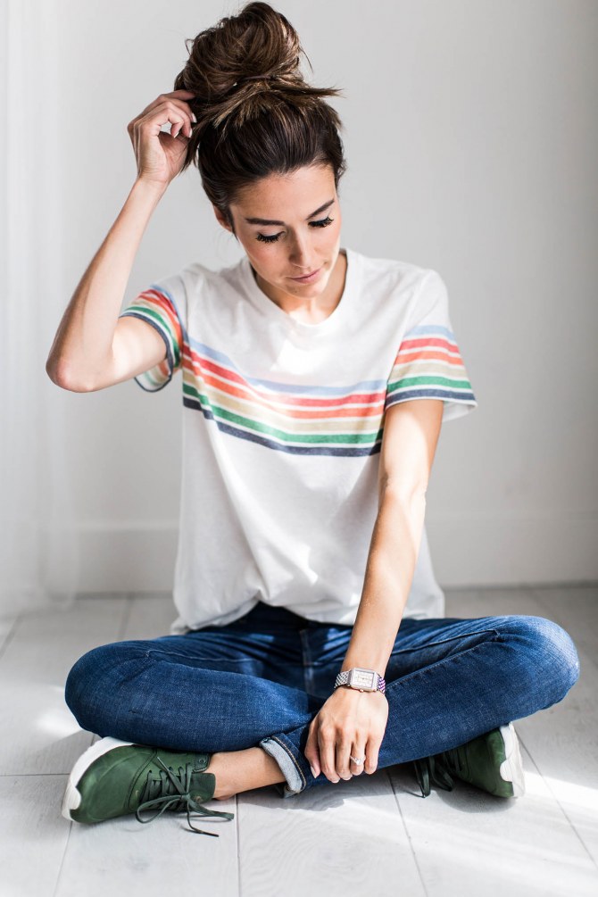 Schnelle Frisuren für ungewaschene Haare: der Messy Bun