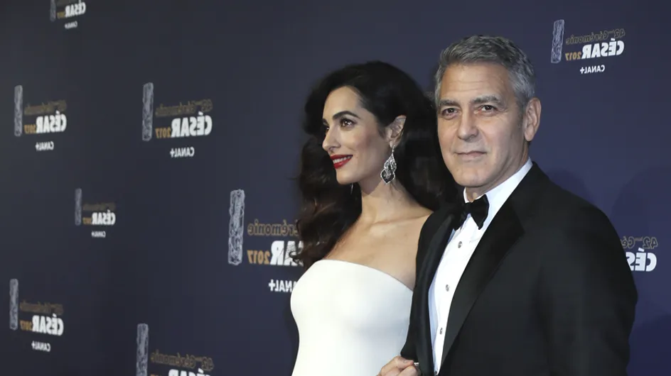 Amal Clooney, future maman resplendissante sur le tapis rouge des César (Photos)
