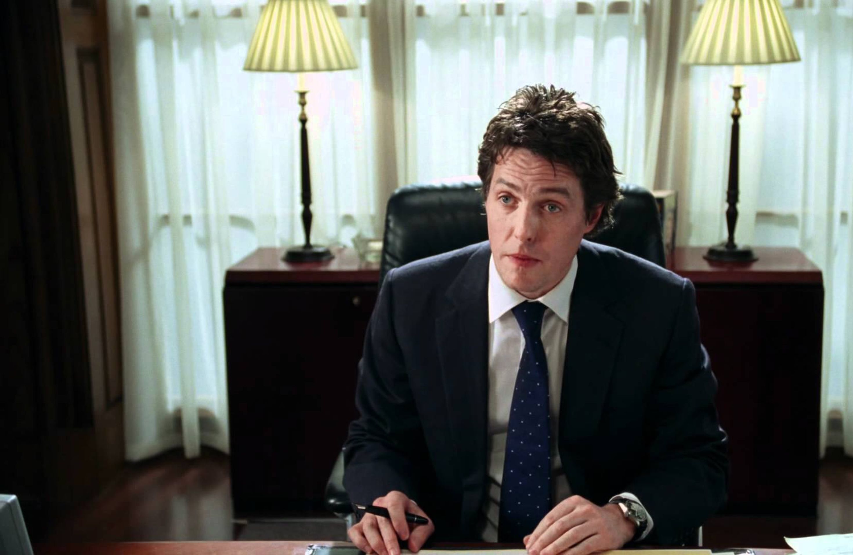 Love Actually Les Premi Res Images De Hugh Grant Dans Le Sequel