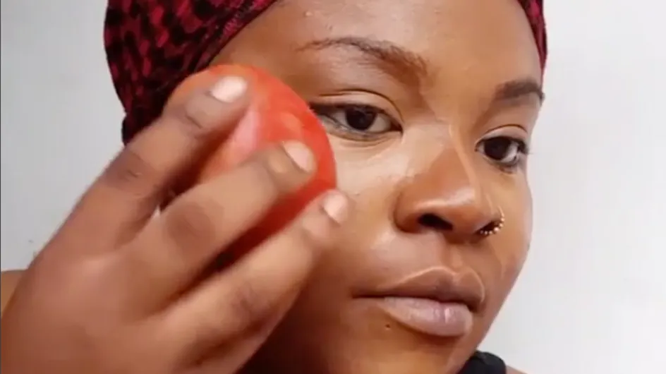 ¡Adiós brochas! Llega el tutorial que te enseña a aplicar maquillaje con un tomate