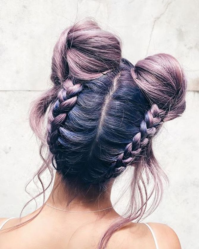 Des tresses qui mènent aux chignons