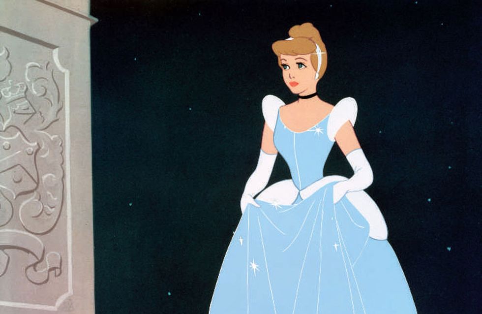 princesa do vestido azul