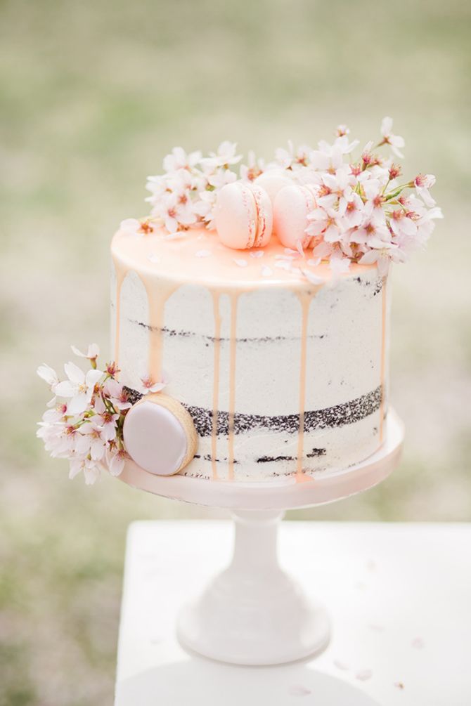 Naked Cake