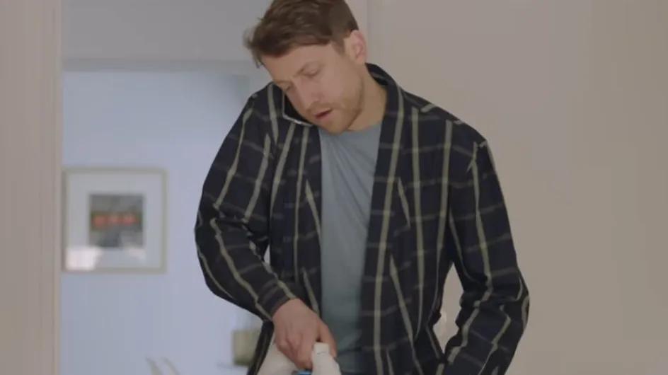 Cette campagne sur la répartition des tâches ménagères est géniale (vidéo)
