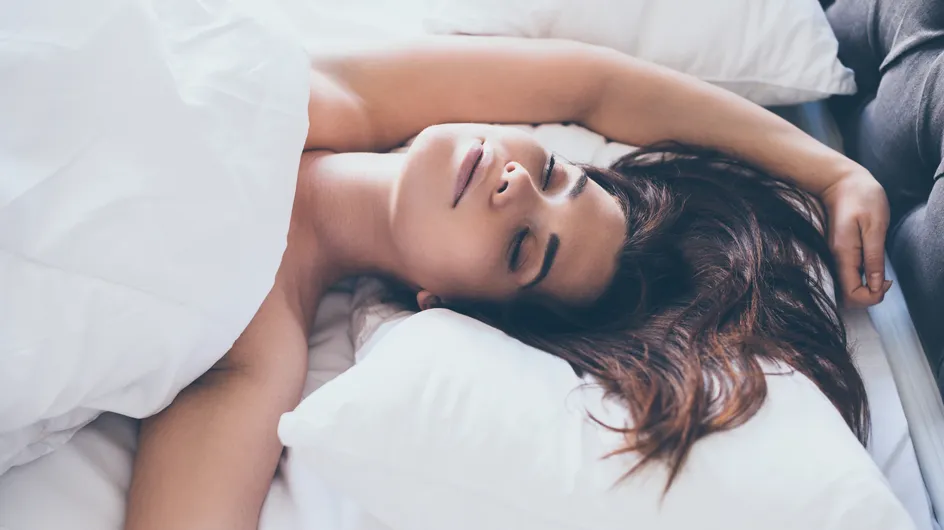 7 beneficios de dormir desnuda que te harán quitarte la ropa cada noche