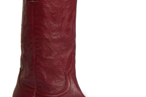 Bota vermelha Cris Barros, R$398