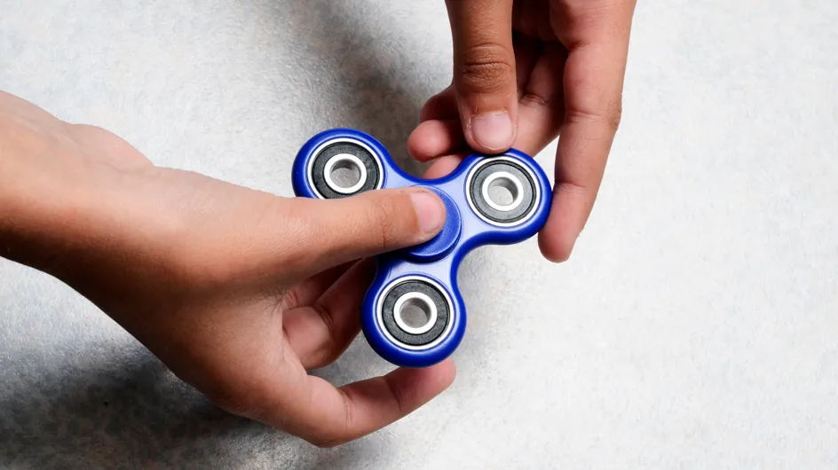 Spinner, el polémico juguete que invade los colegios