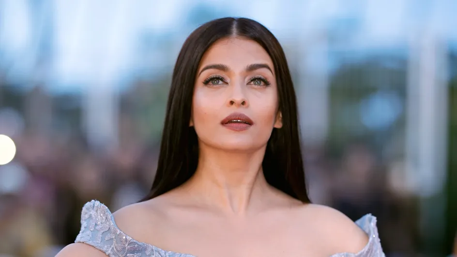 Aishwarya Rai foule le tapis rouge de Cannes avec une robe digne de Cendrillon