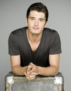 Yon González
