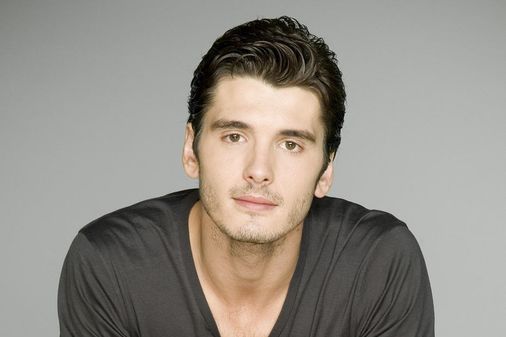 Yon González